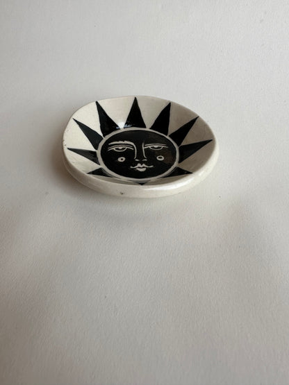 Black Sun - Dish (b)