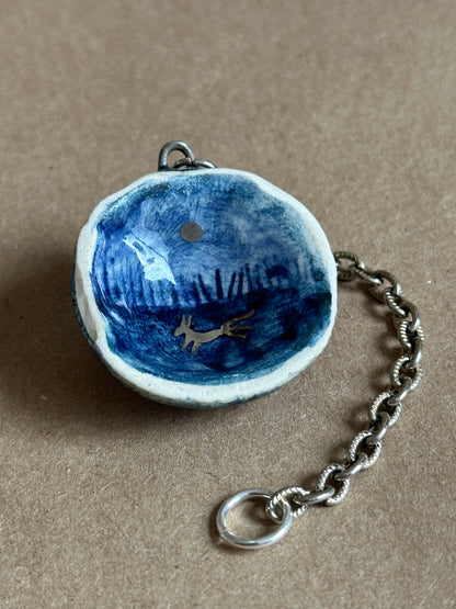 Midnight Wolf - Shell Charm