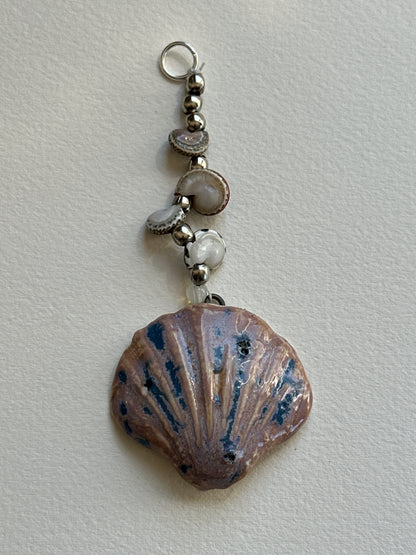 Immaculate Love - Shell Charm