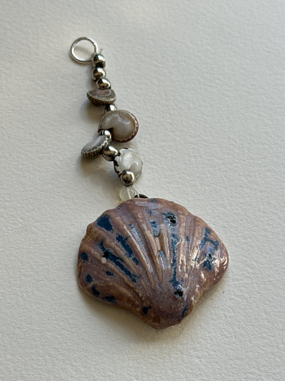 Immaculate Love - Shell Charm