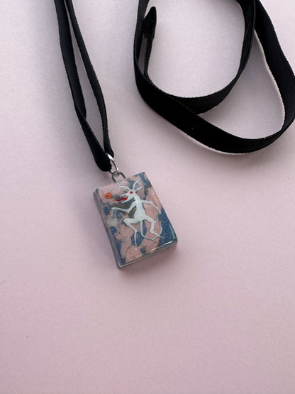 Pale Devil - Pendant