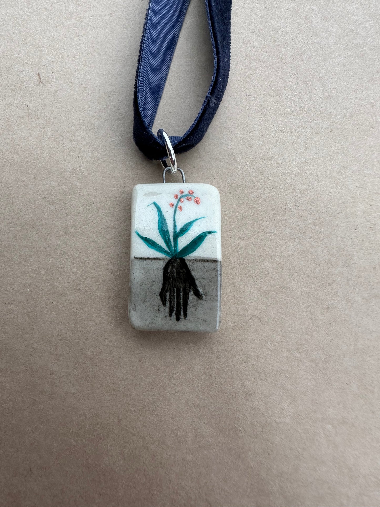 Helping Hand - Pendant