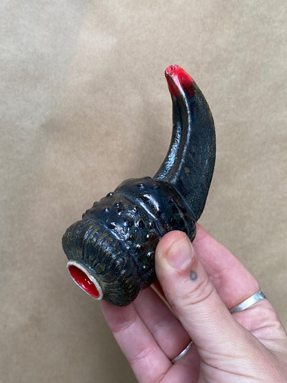 Claw Pipes