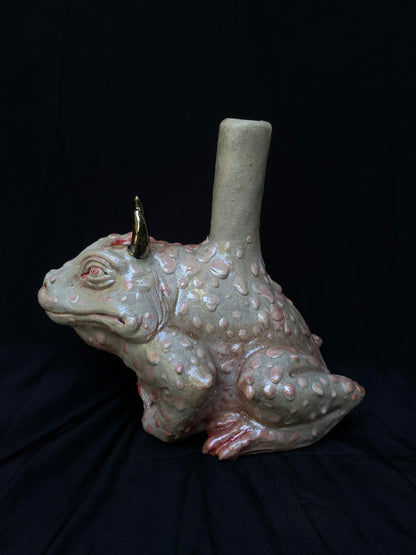 The Pearl Toad - Bong