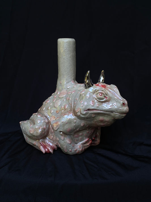 The Pearl Toad - Bong