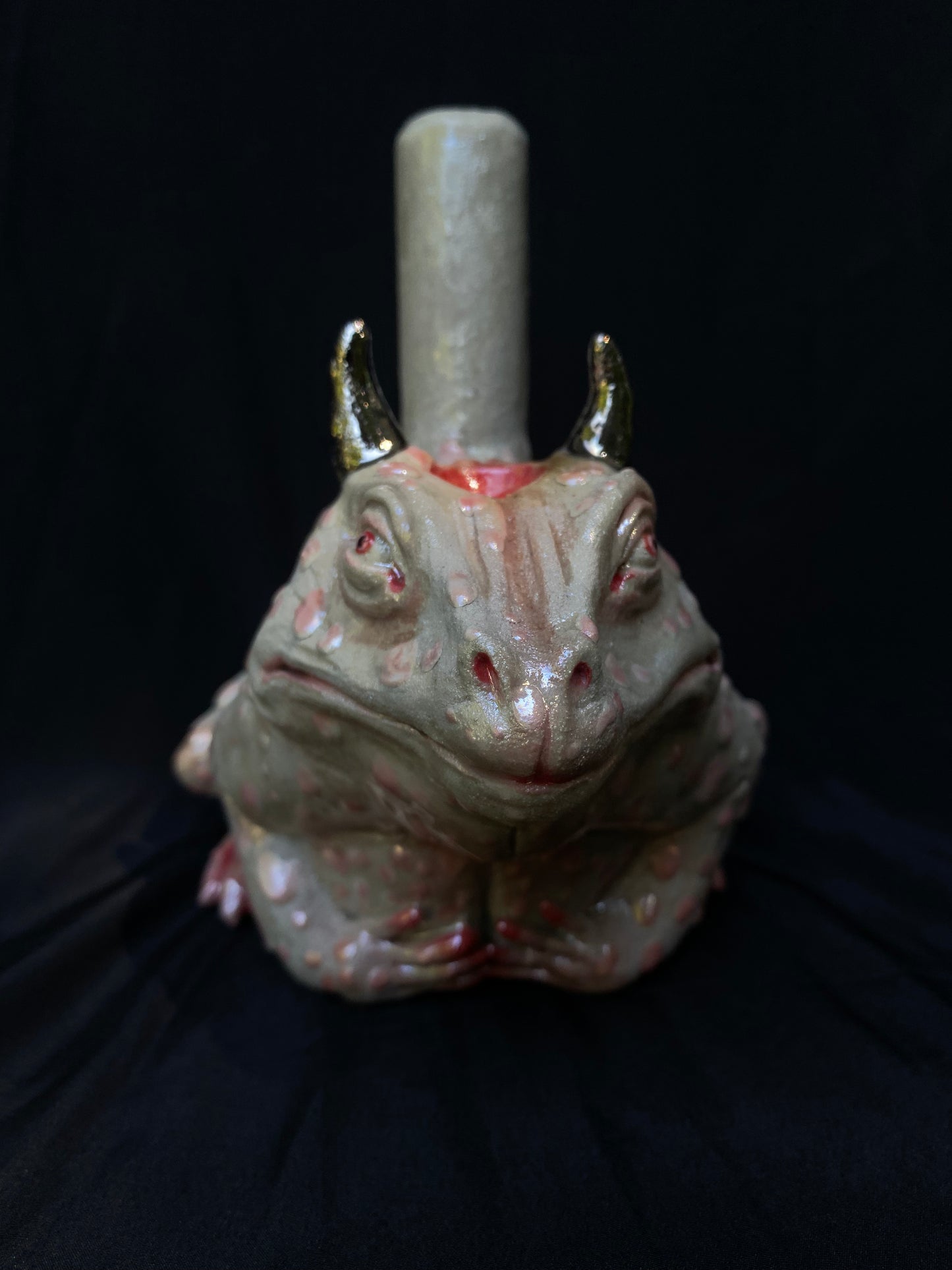 The Pearl Toad - Bong