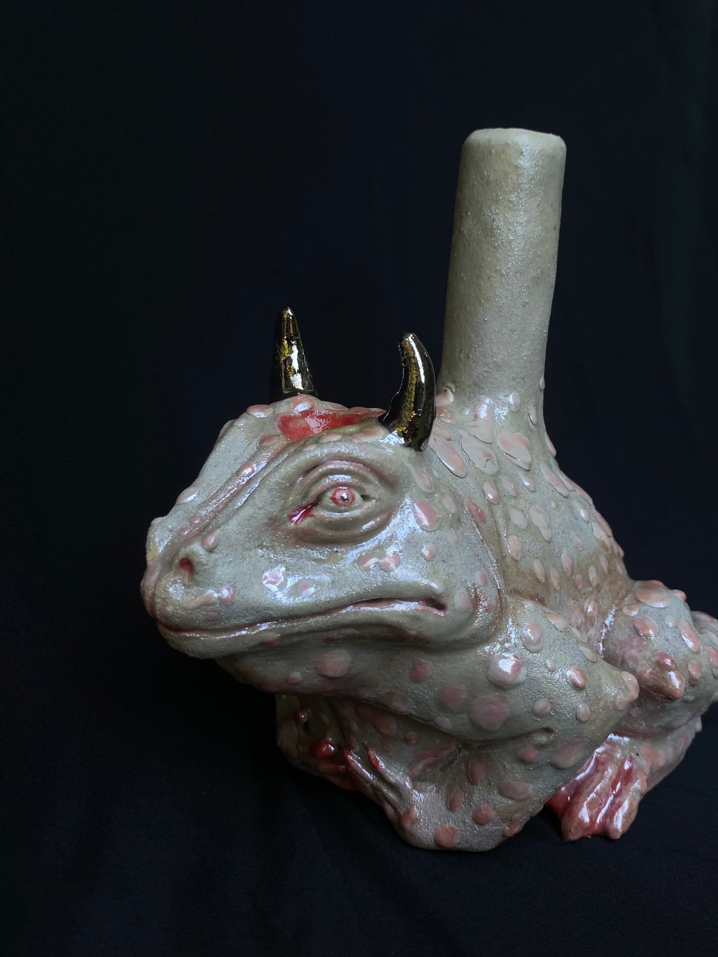 The Pearl Toad - Bong