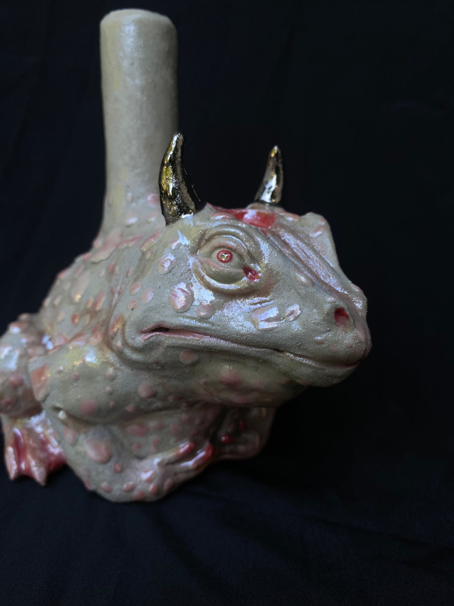 The Pearl Toad - Bong
