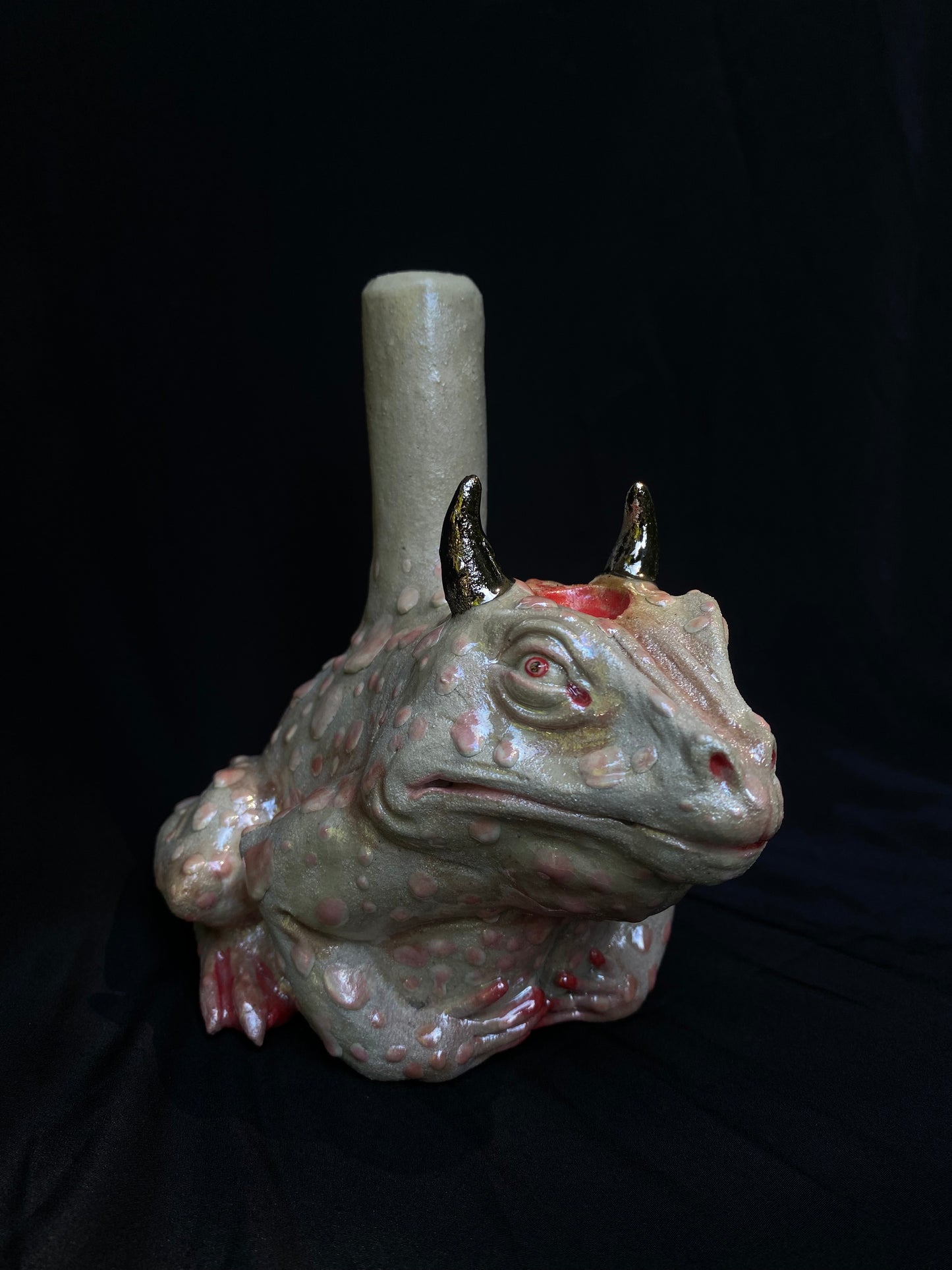 The Pearl Toad - Bong