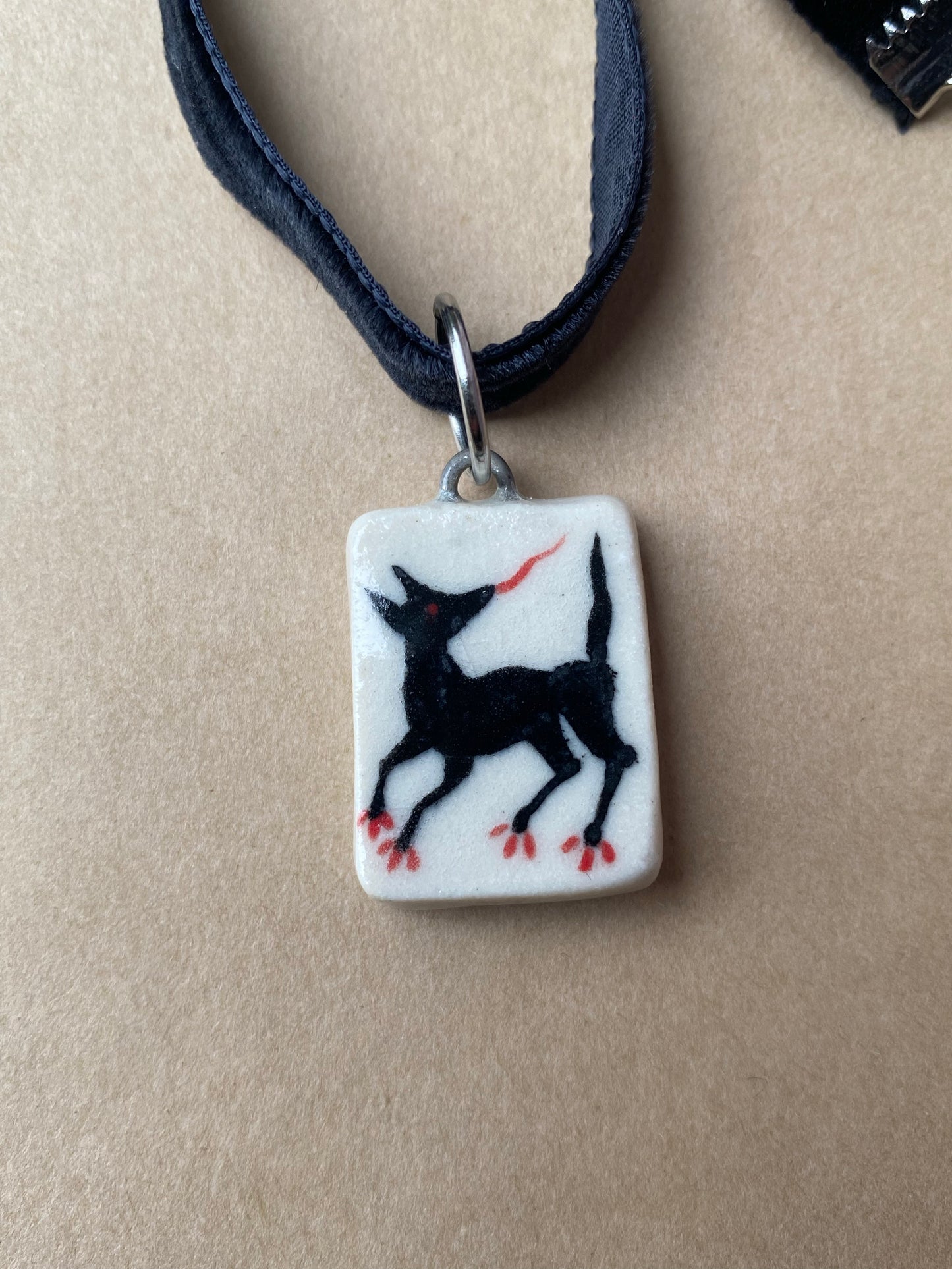 Clawed Wolf - Charm necklace
